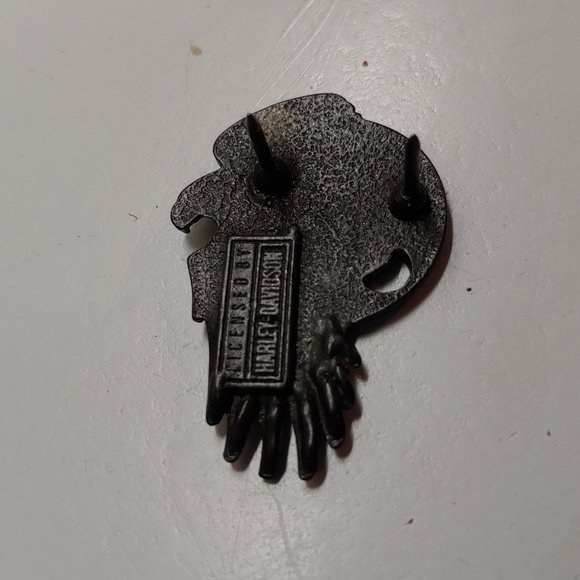 Harley pin - Picture 2 of 2